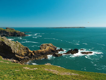Discover the Pembrokeshire Coast on a Luxury Self-Catering Holiday