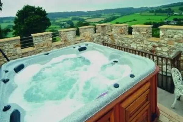 large country house Devon with pool and hot tub