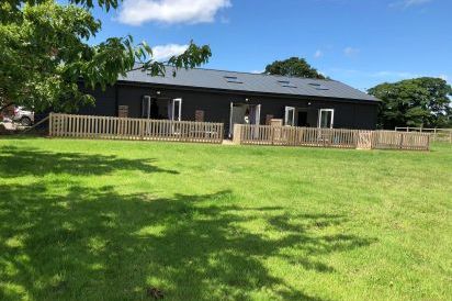 1 Barn Cottages
