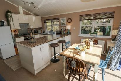1 Hornbeam Lodge 11