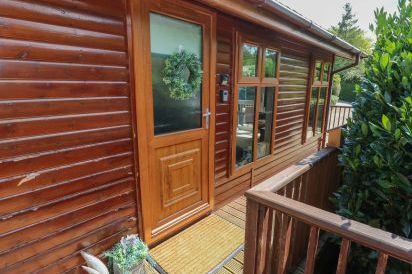 1 Hornbeam Lodge 2