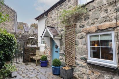 3 Ivy Court 1