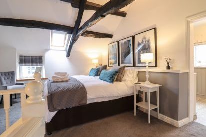 3 Ivy Court 16