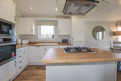 4 Meadow Retreat 10