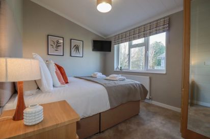 4 Meadow Retreat 15