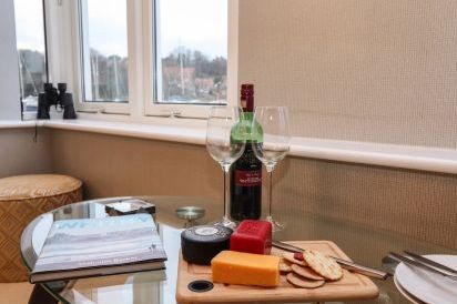 5 Hunton Court 3