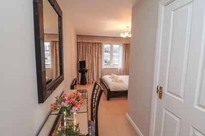 5 Hunton Court 6