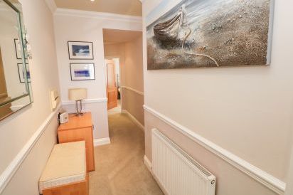 6 South Beach Court 19