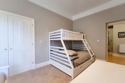 8 Belgrave Apartments 16