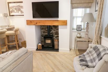 8 Crown Lane 4