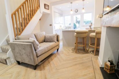 8 Crown Lane 5