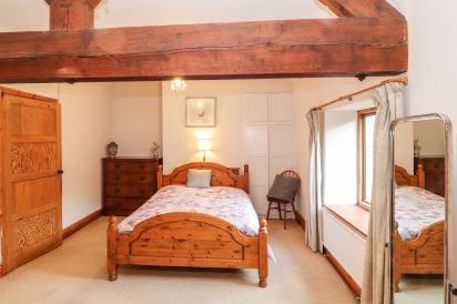 Abbey Cottage 33