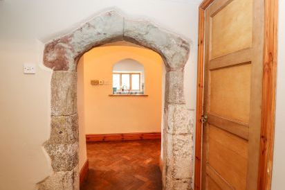 Abbey Cottage 25
