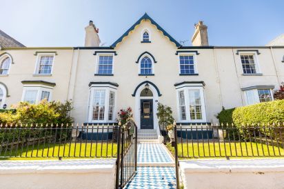 Abbey Lodge