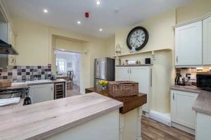 Abbey Lodge 12