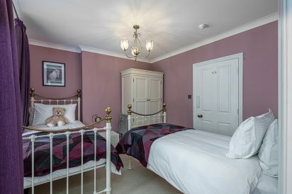 Abbey Lodge 25