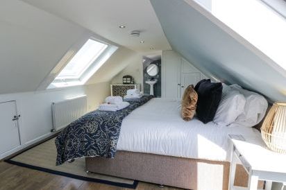 Ailsa Shores 25