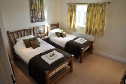 Apple Cottage with Hot Tub 5