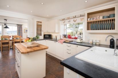 Ardlarach Lodge 11