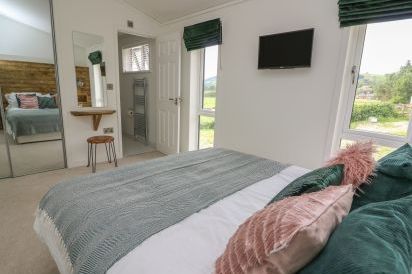 Ash Lodge 12