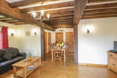 Ash Wooden Lodge 9