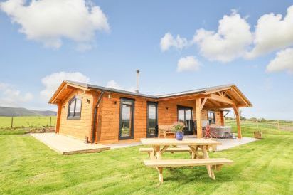 Bacheiddon Log Cabin 21