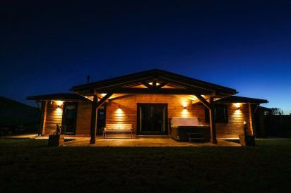 Bacheiddon Log Cabin 27