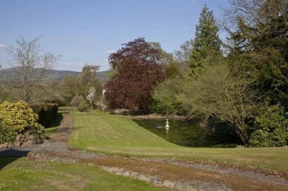 Barton Court Country House 17