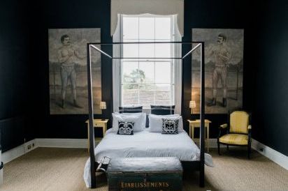 Barton Court Country House 10