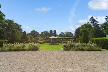 Barton Court Country House 21