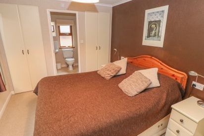 Beeches Holiday Lodge, Wales 12