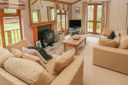 Beeches Holiday Lodge, Wales 4