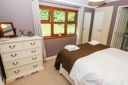 Beeches Holiday Lodge, Wales 12