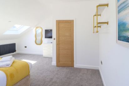 Blackrock Gem 32