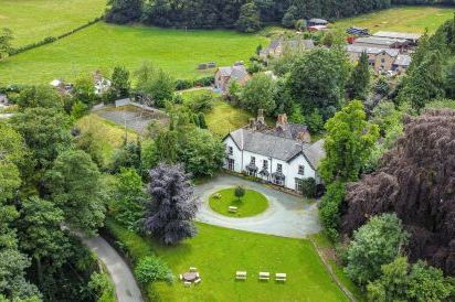 Brookside Manor House 60