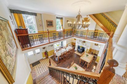 Brookside Manor House 4