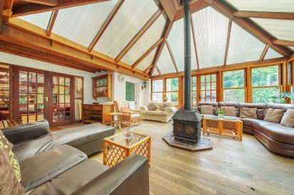 Brookside Manor House 7