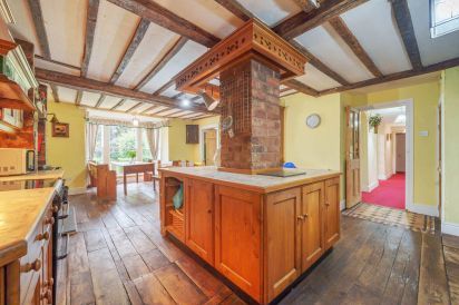 Brookside Manor House 10