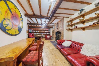 Brookside Manor House 11