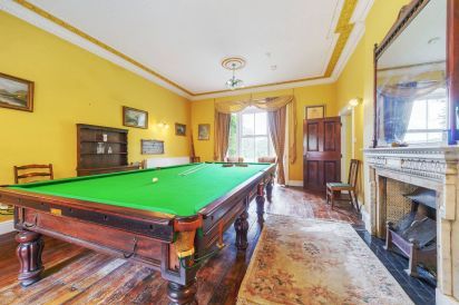 Brookside Manor House 12