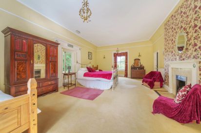 Brookside Manor House 24