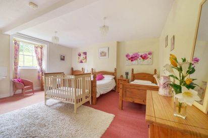Brookside Manor House 28