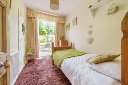 Brookside Manor House 29