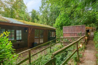 Brookside Manor House 43