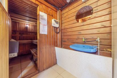 Brookside Manor House 45