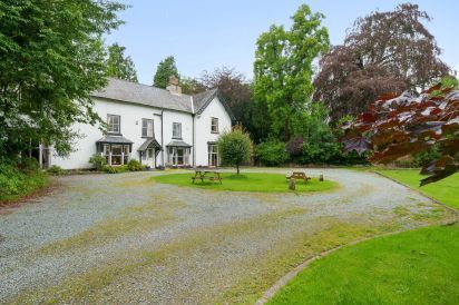 Brookside Manor House 47