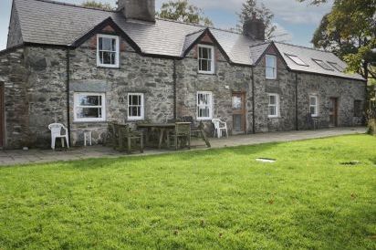 Bryn Dedwydd Farmhouse 31