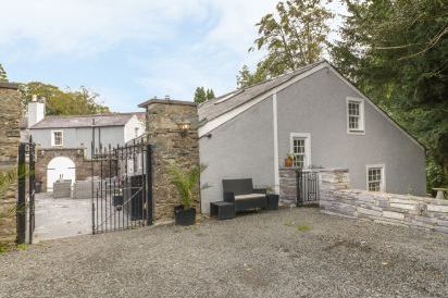 Bryn Derwen Coach House 32