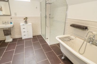 Bryn Derwen Coach House 24