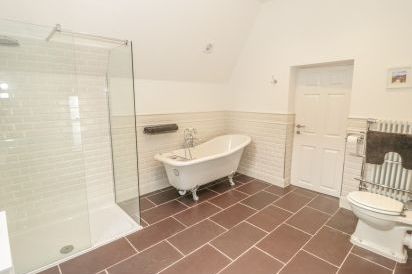 Bryn Derwen Coach House 25